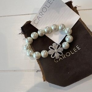 Pearl bracelet